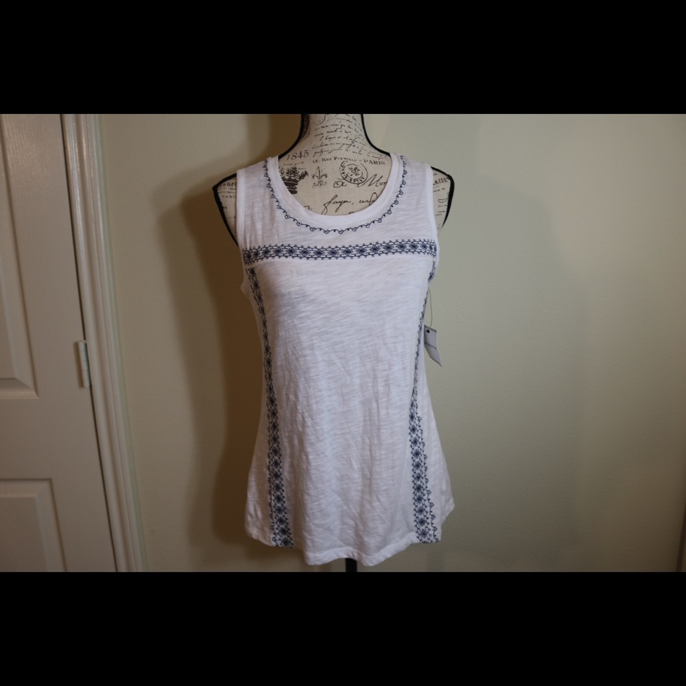 New with Tags Liz Claiborne loose tank top small